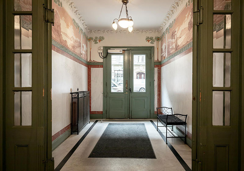 瑞典 44 平米独特小公寓 | 蓝墙与复古隔断的惊艳之作-29