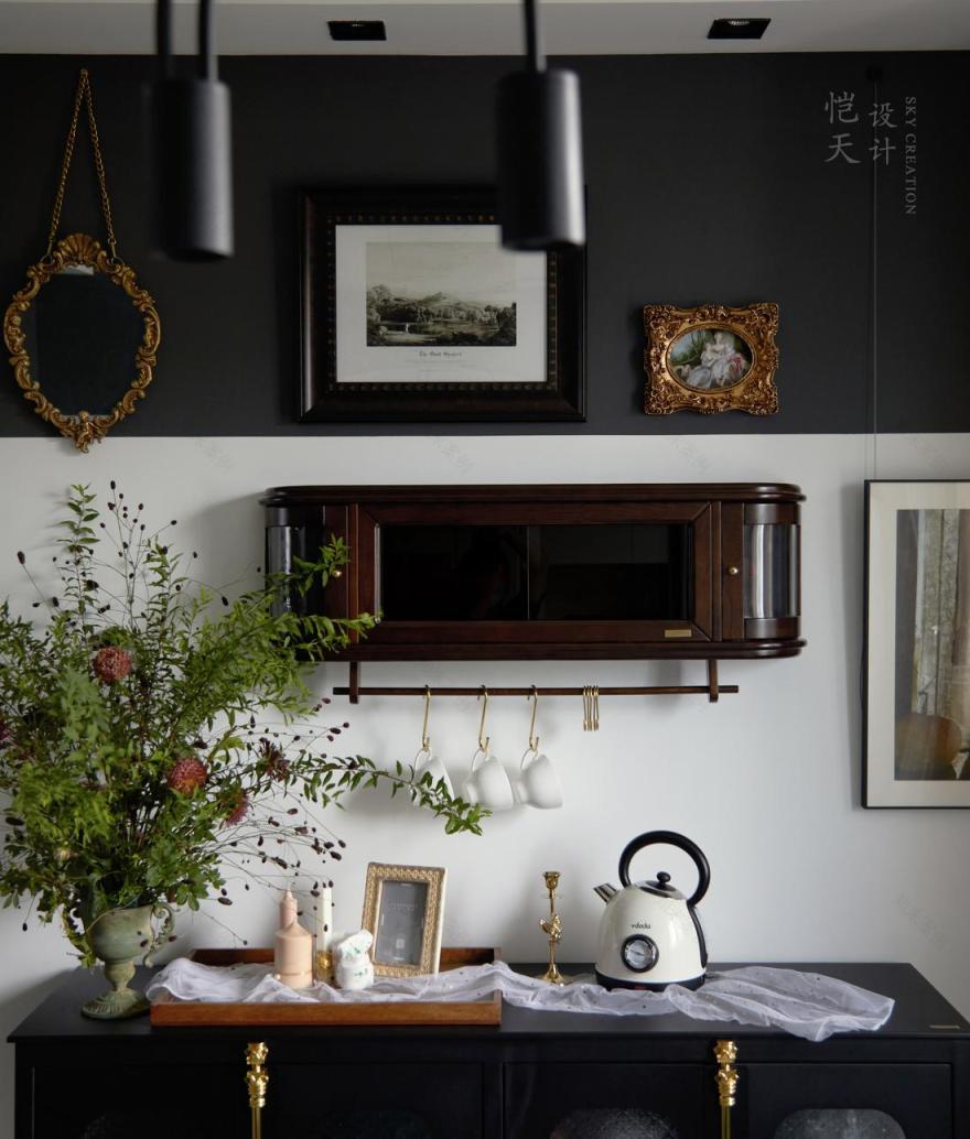 复古墨绿下的秘密乐园-25