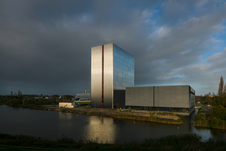 Datacenter AM4  Benthem Crouwel Architects-29