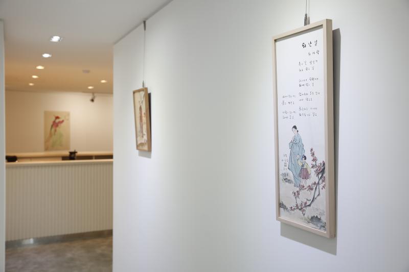 极简画廊空间，打造温馨艺术氛围-8