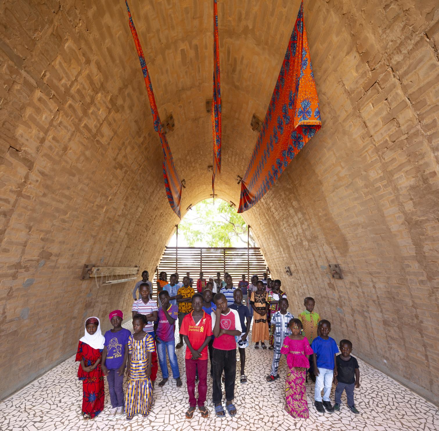 适应气候的低成本学校设计-11