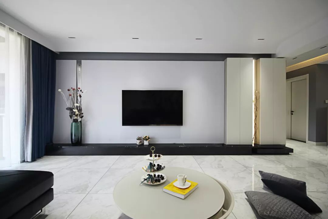 现代简约 160 平米,斑马纹沙发墙打造时尚空间-22