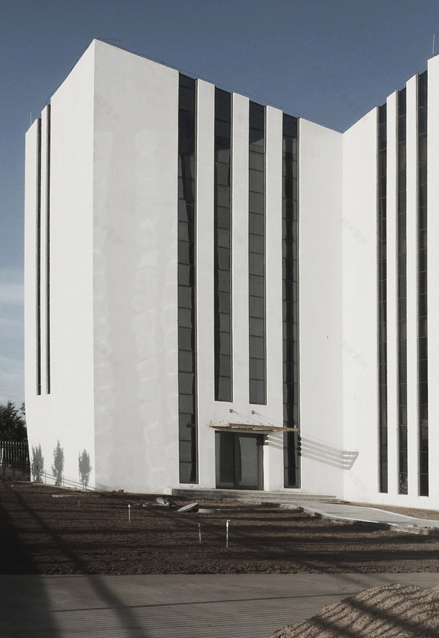 切片层岩,内蒙古林西至尊全集制造有限公司办公楼 / 大连松岩设计-31