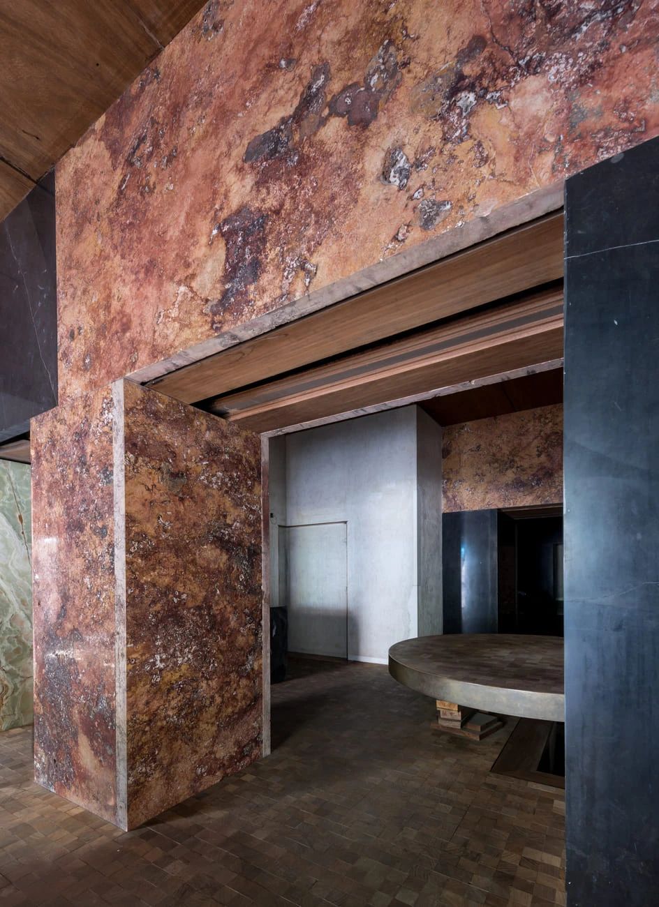 马德里 Brutalist 鞋履陈列室丨西班牙马德里丨Francisco Alonso-17