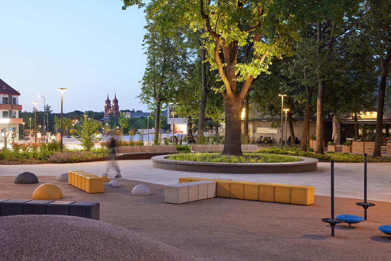 Freedom Square 重生记丨立陶宛帕涅韦日斯丨501 architects-31