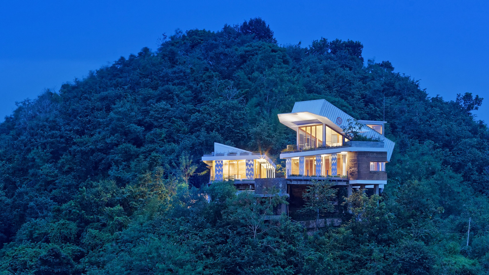 Budi Pradono tops hillside house in Lombok with tilted shipping container-0