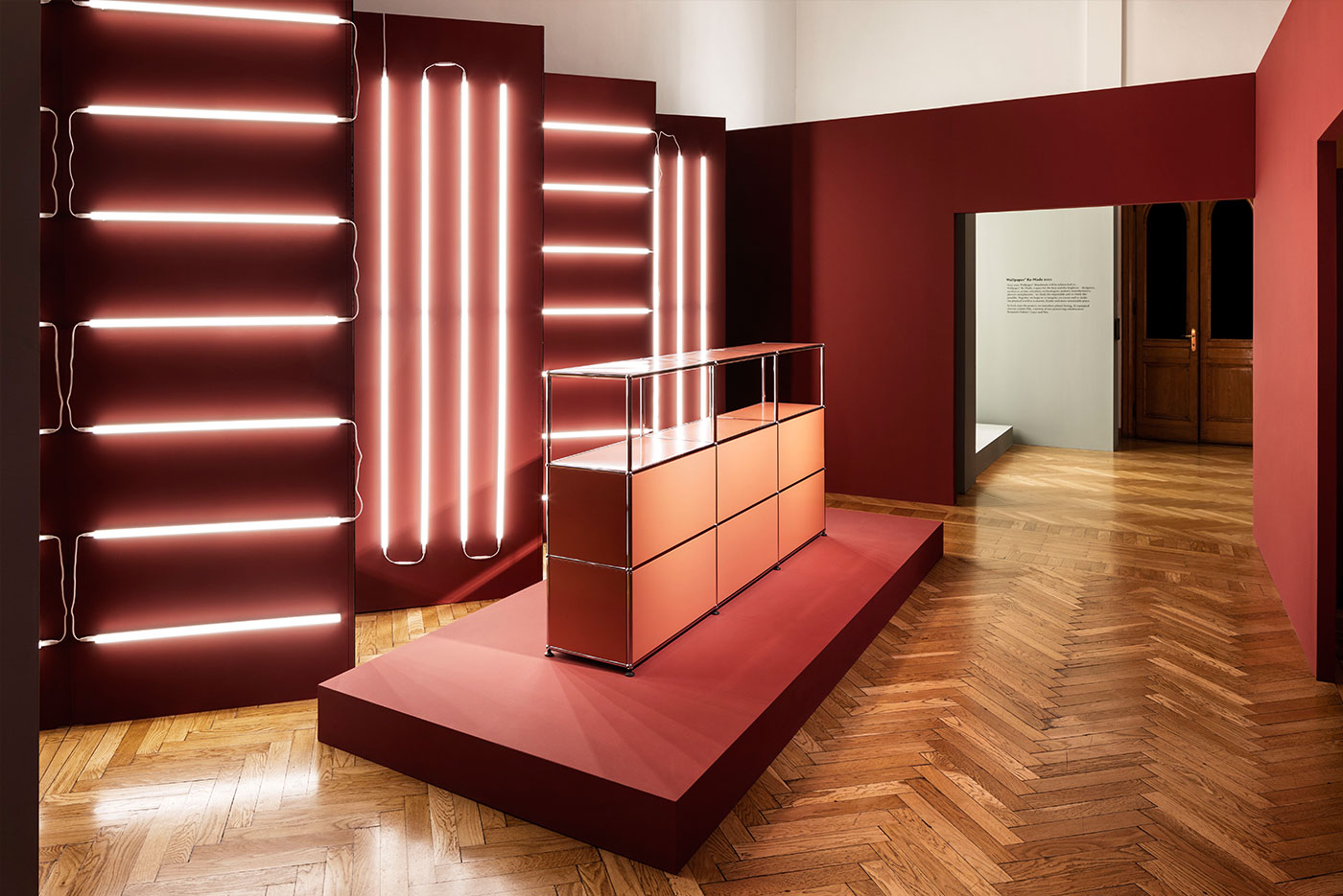 简约色彩展厅，展现现代魅力-9