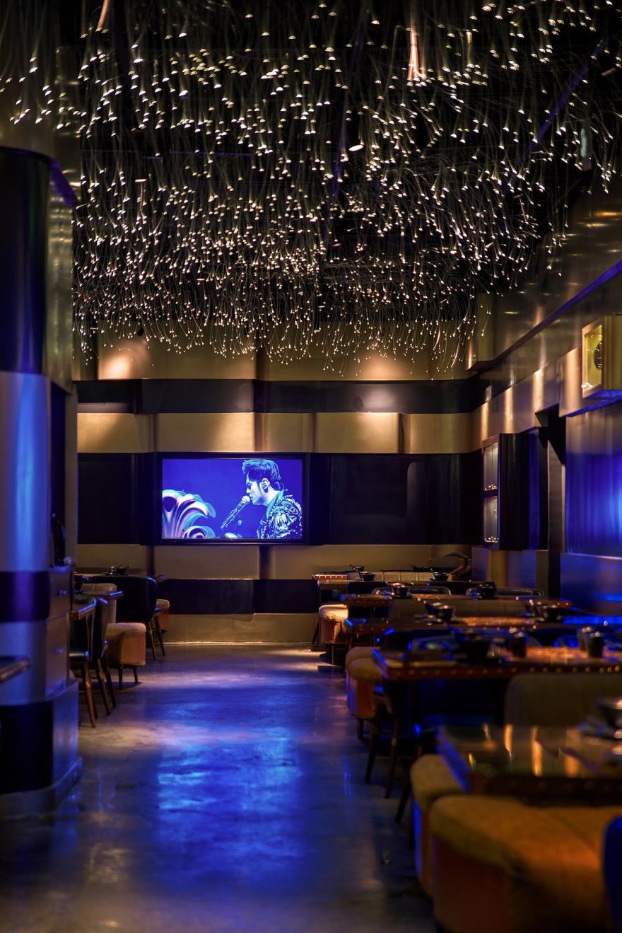 周杰伦的现代酷奢餐厅-17