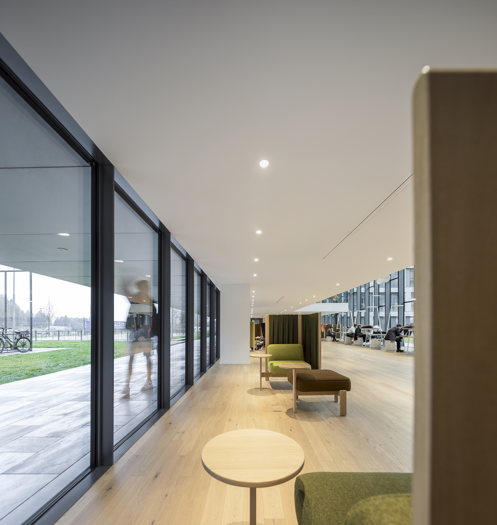 瑞士 EHL 酒店管理商学院丨IttenBrechbühl-39