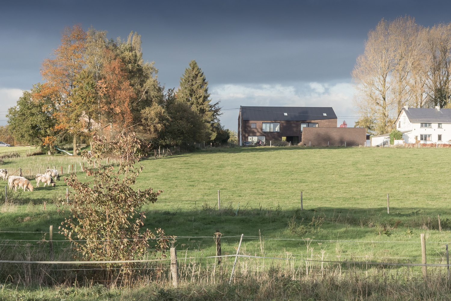 比利时小村庄共享家园的巧妙设计-31