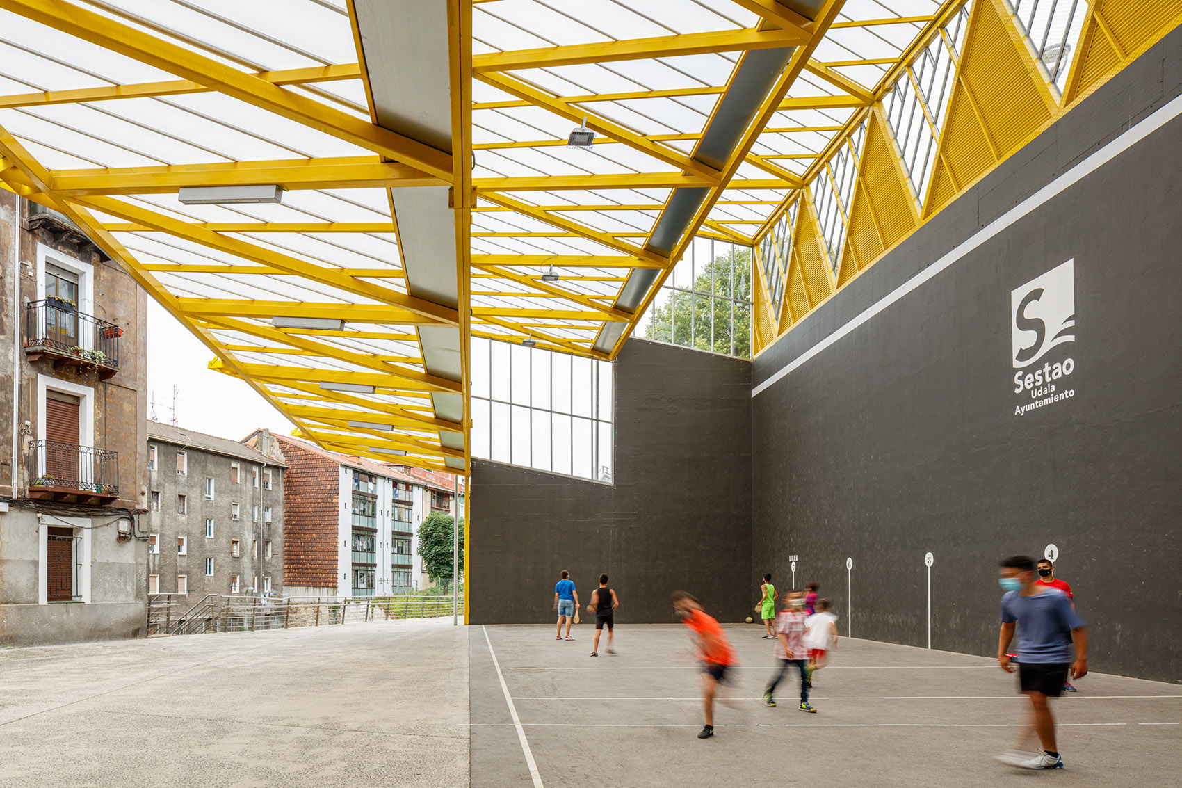 西班牙塞斯陶索尔广场丨ELE ARKITEKTURA + TARTE-18