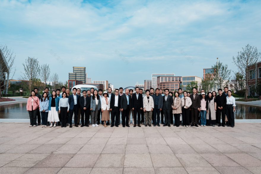 学会组织华为练秋湖研发中心现场观摩及技术交流会顺利举行-1