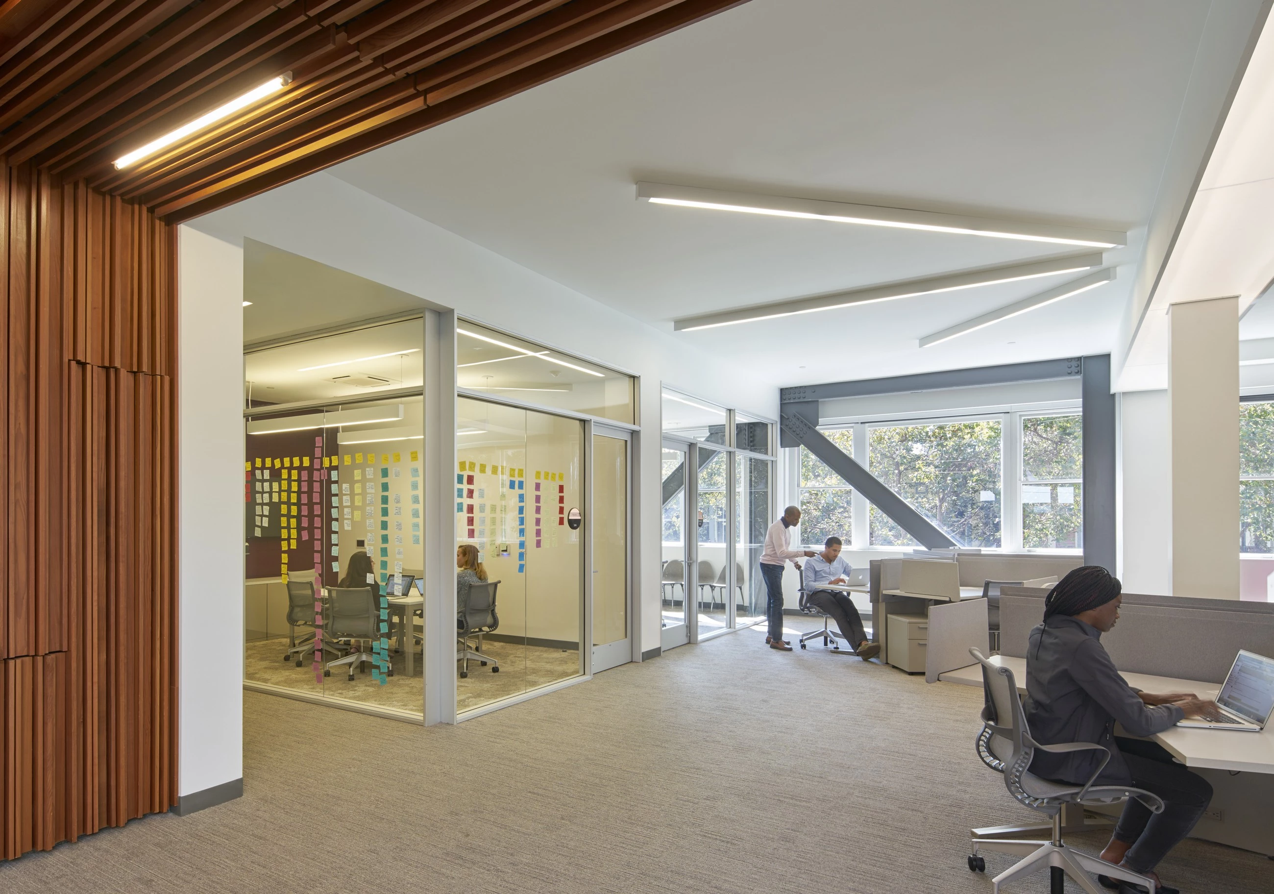 连接开放民主，Kapor 中心打造温馨社交空间-42