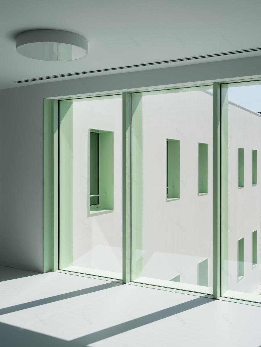 西班牙 Orense 教育创新中心丨西班牙奥伦塞丨Emma Ojea 和 Walter Lewin-21