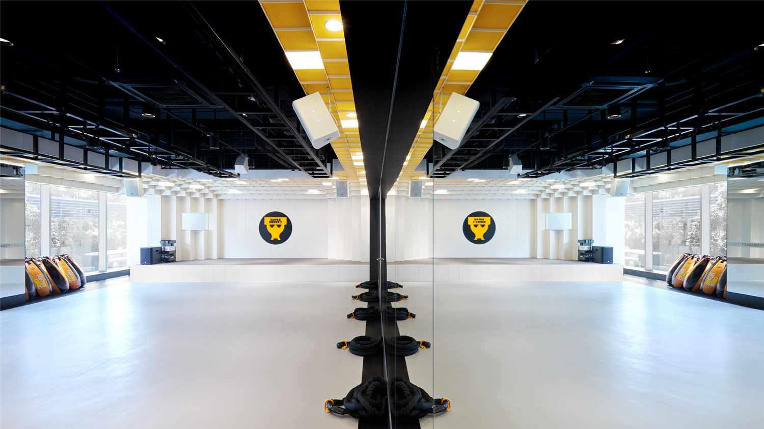 超级猩猩深圳首家主题店“能量魔方”-4