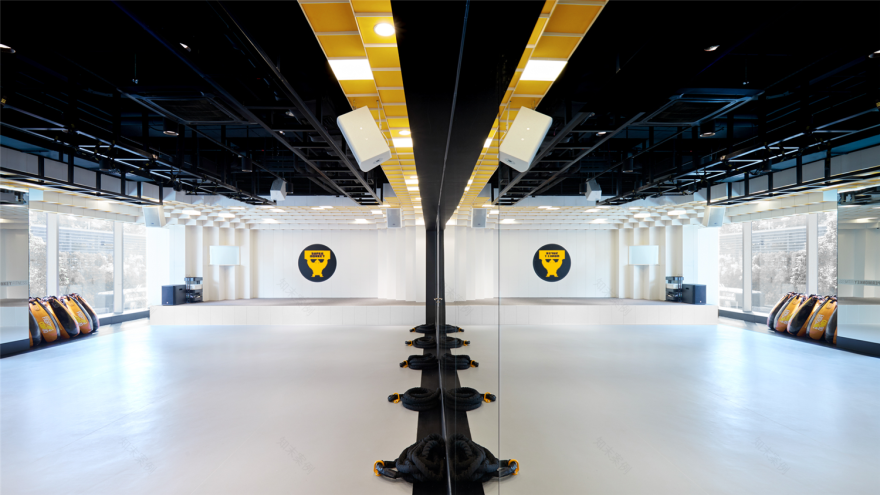 超级猩猩深圳首家主题店“能量魔方”-4