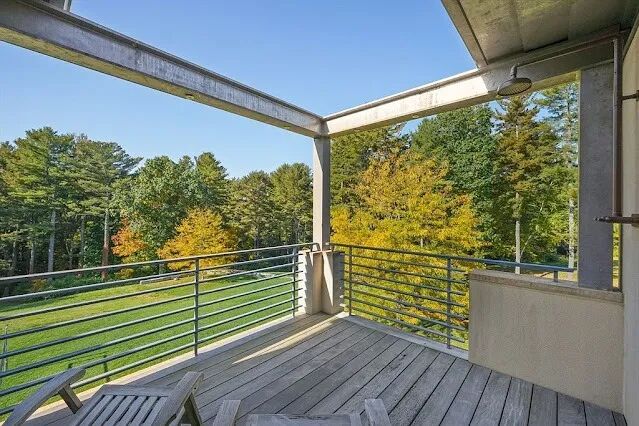 马萨诸塞州韦斯顿：藏在自然里的赖特式艺术豪宅-39