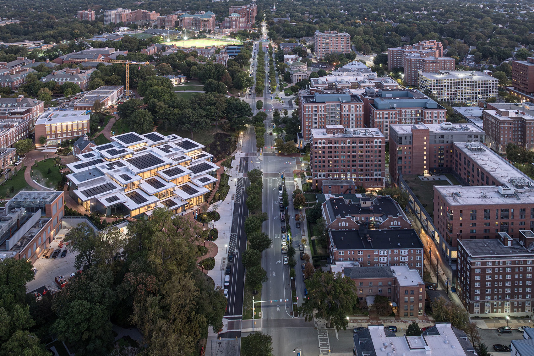 约翰·霍普金斯大学Bloomberg学生中心丨美国巴尔的摩丨BIG-72