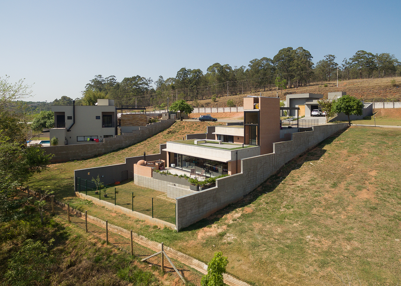 巴西 Centro Arquitetura APF House，融入自然的别墅设计-43