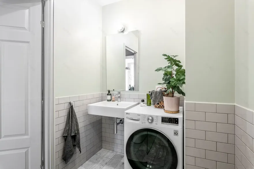 瑞典 1904 年建筑的 41m2 公寓改造 | 古典与现代的完美融合-20