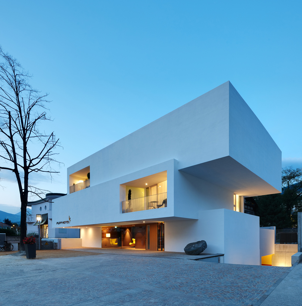 in the center hotel pupp-0