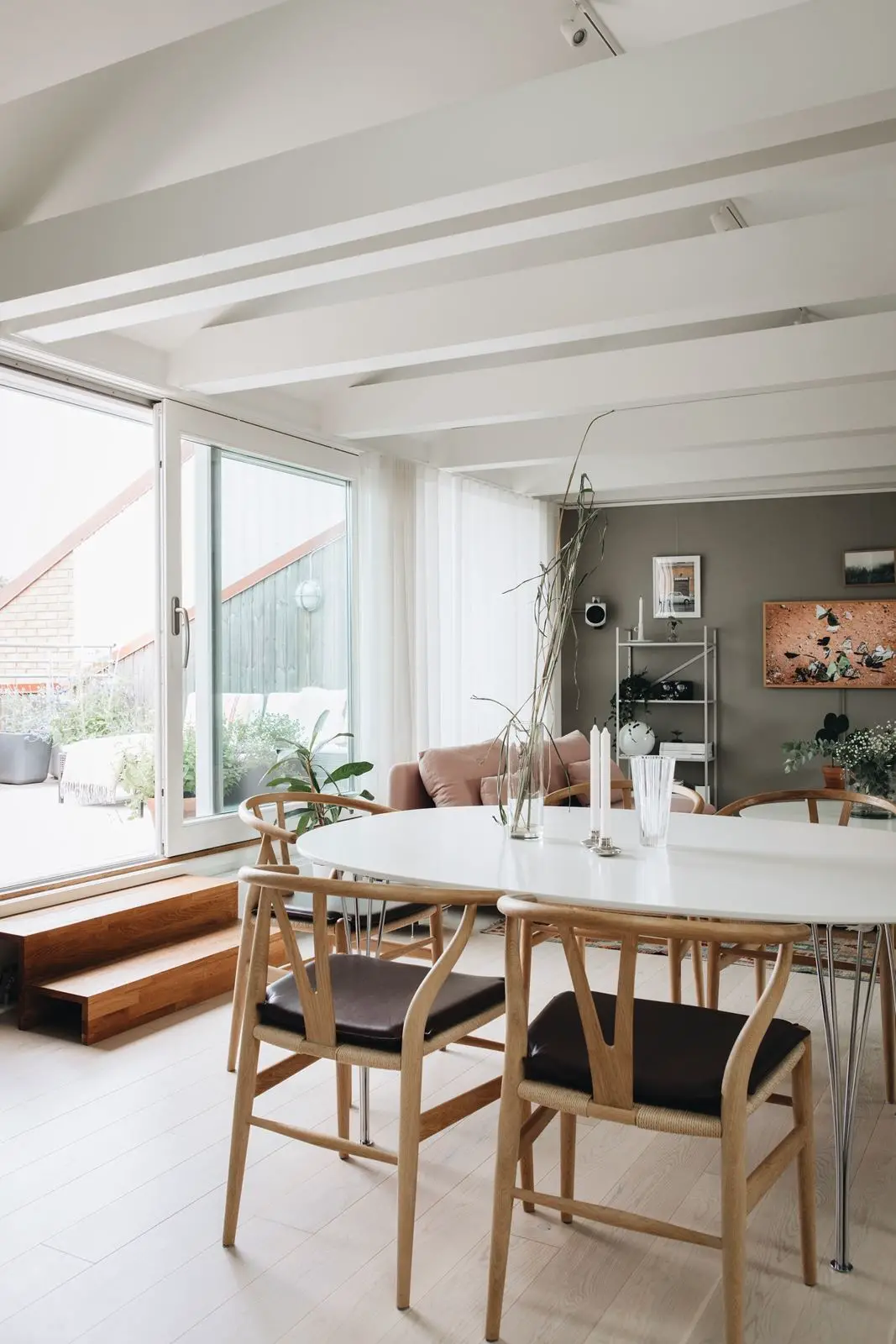 瑞典顶层复式公寓的露天阳台设计-5