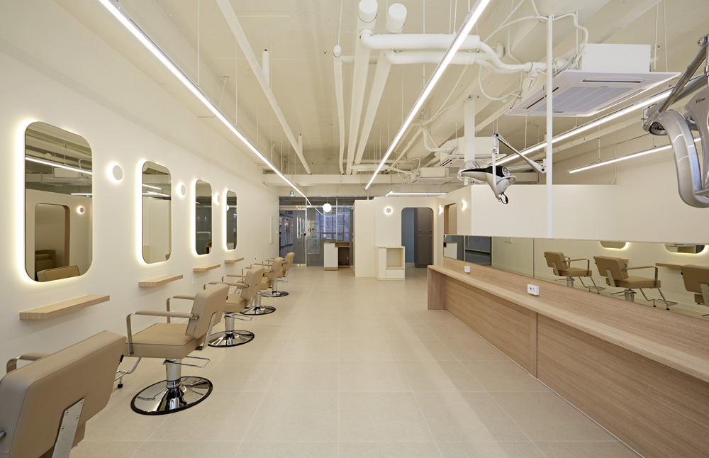 28 平米现代美容院空间设计，诠释极简美学-7