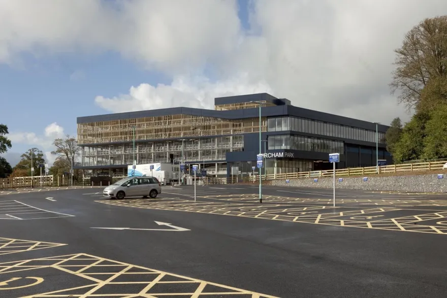 伯彻姆公园多用途服务中心-16