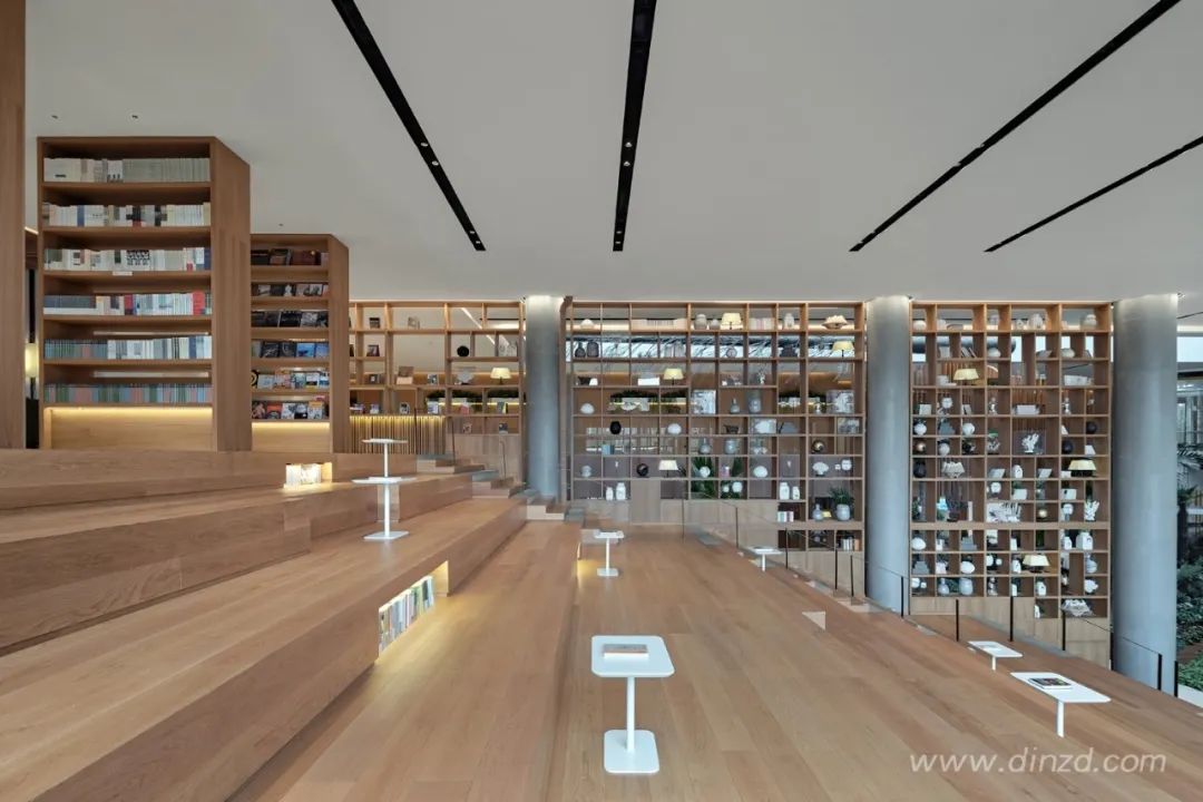 银川建发·南泊湾ONE CENTER接待中心丨中国银川丨深圳市尚辰设计有限公司-35