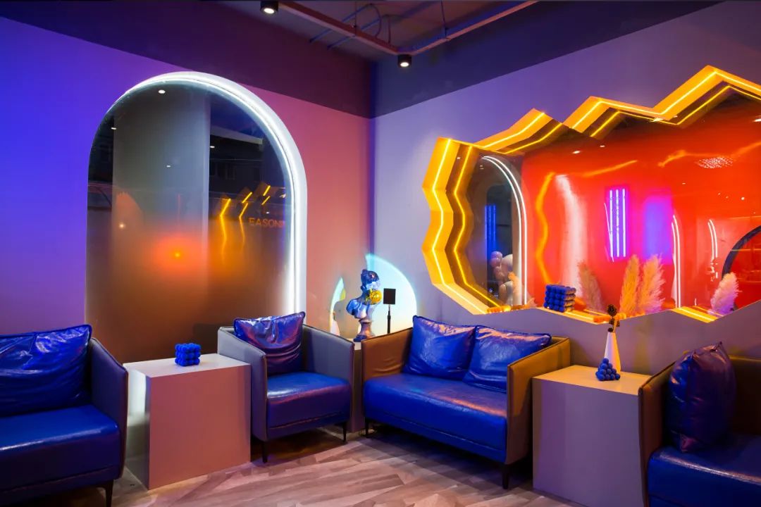 穿越时空的赛博朋克剧本杀馆·连云港 ERROR·404丨中国连云港丨点度空间设计-25