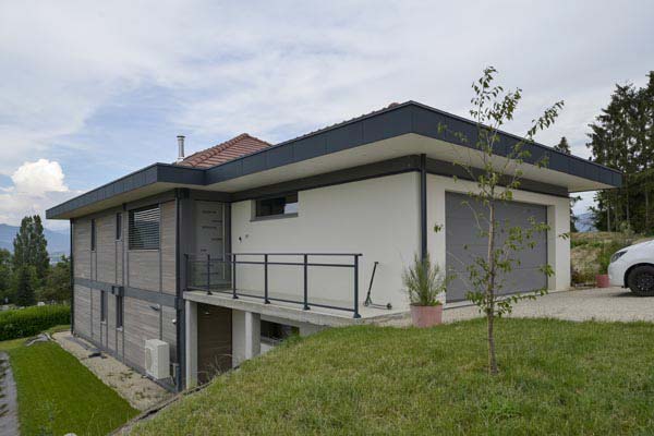 带泳池的木质房屋丨Tangentes Architectes工作室-4