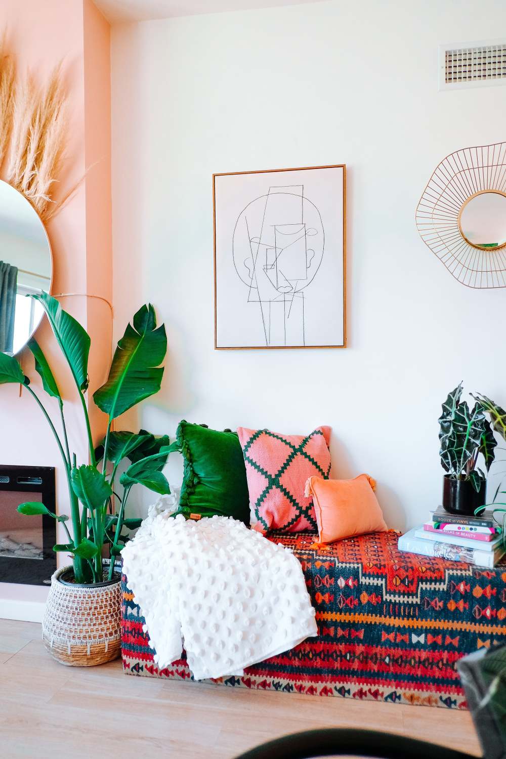 活力满满！近 30 岁女主播的趣味家居办公室设计-12