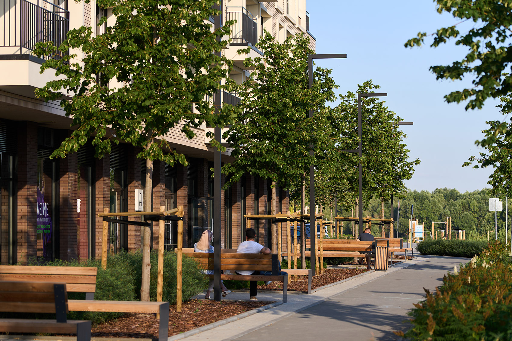 俄罗斯住宅区的雨水花园丨Brusnika-20