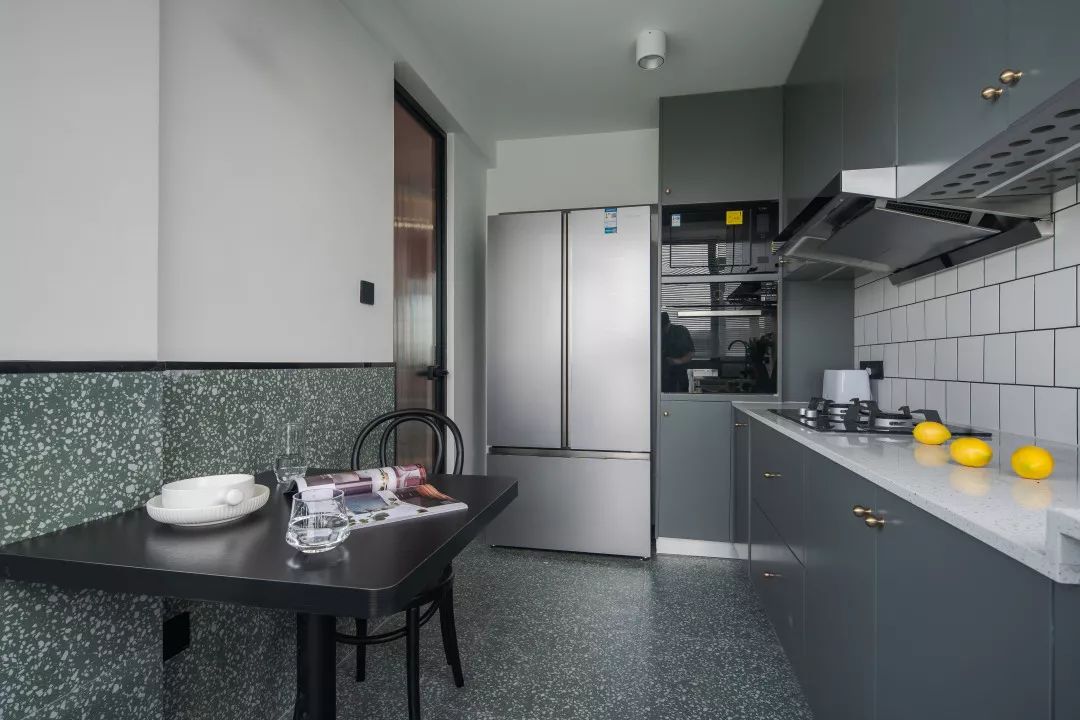 让50平老房安放两人一猫  张通-30