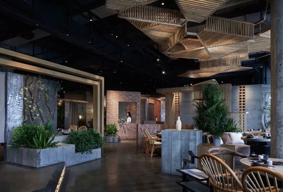 园里火锅餐厅（府城大道）丨China-43