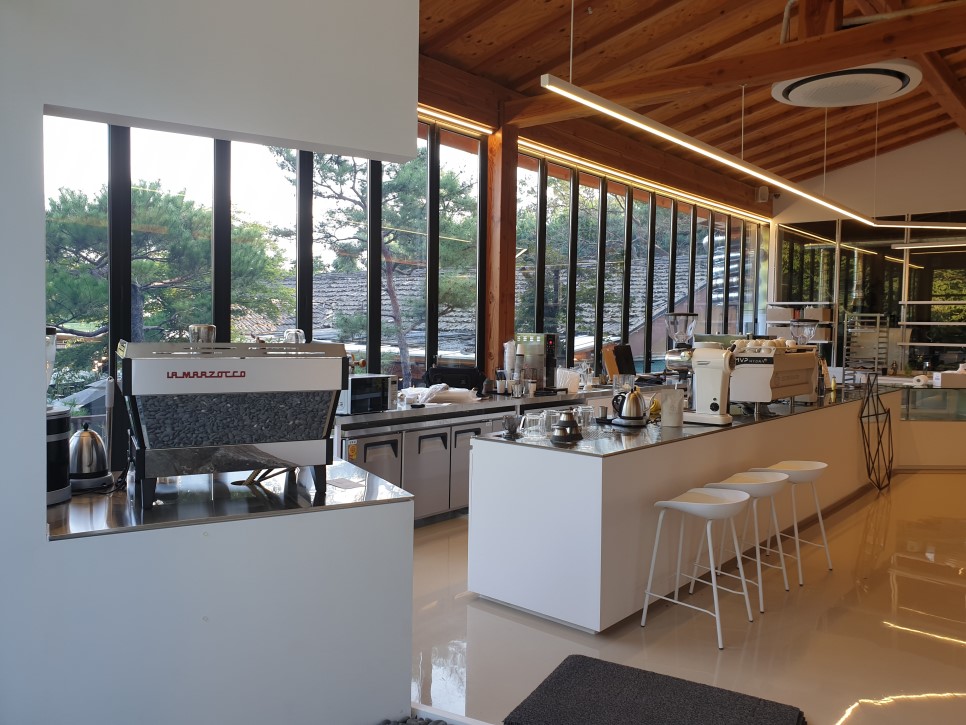 55 度咖啡馆 | 90 平米韩屋改造的现代空间-4