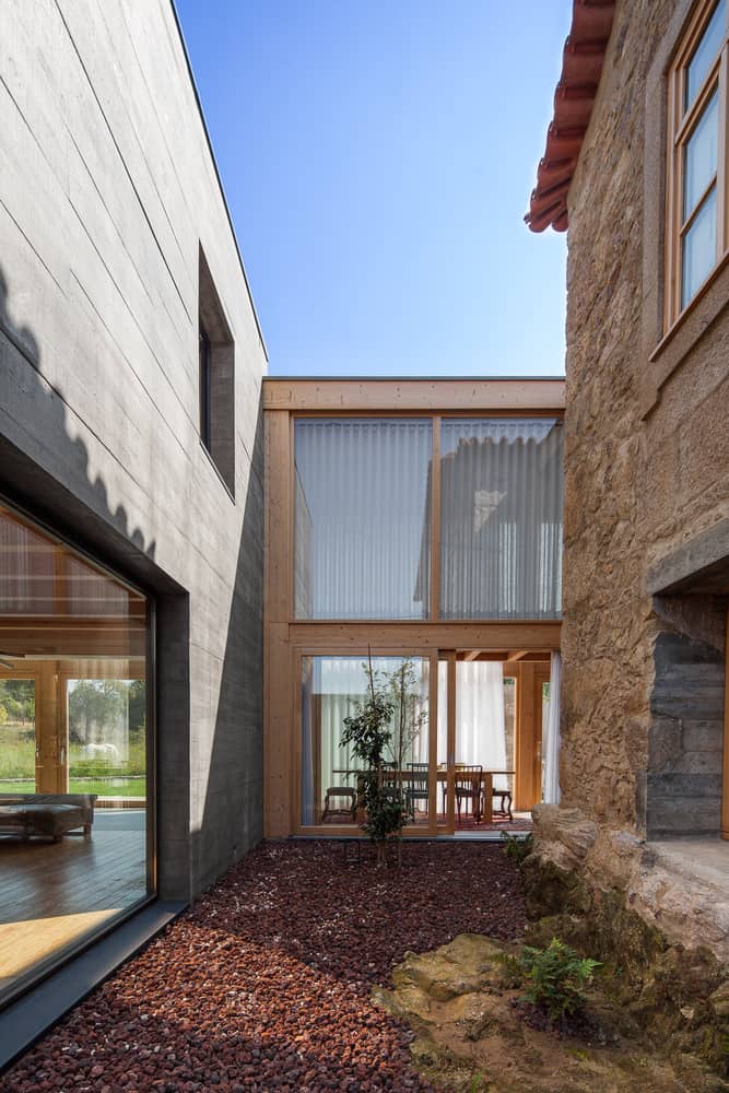 葡萄牙乡村住宅“丘陵中的避难所”丨Pedro Henrique建筑事务所-5