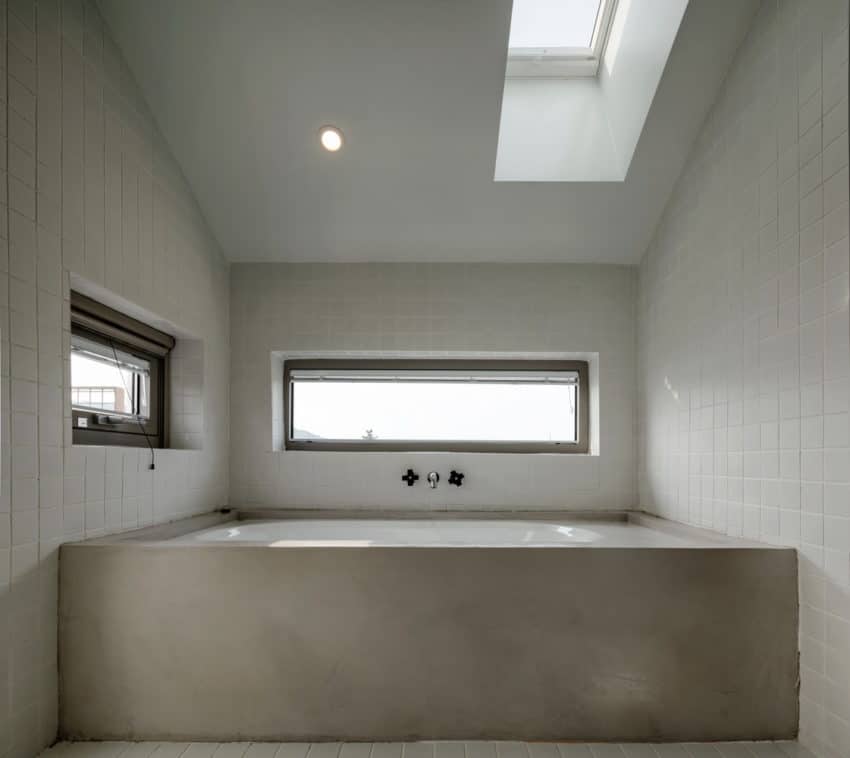 Simply rectangular Draindot guest house created by STARSIS + ilsang workroom as a uniquely shared island living space-2