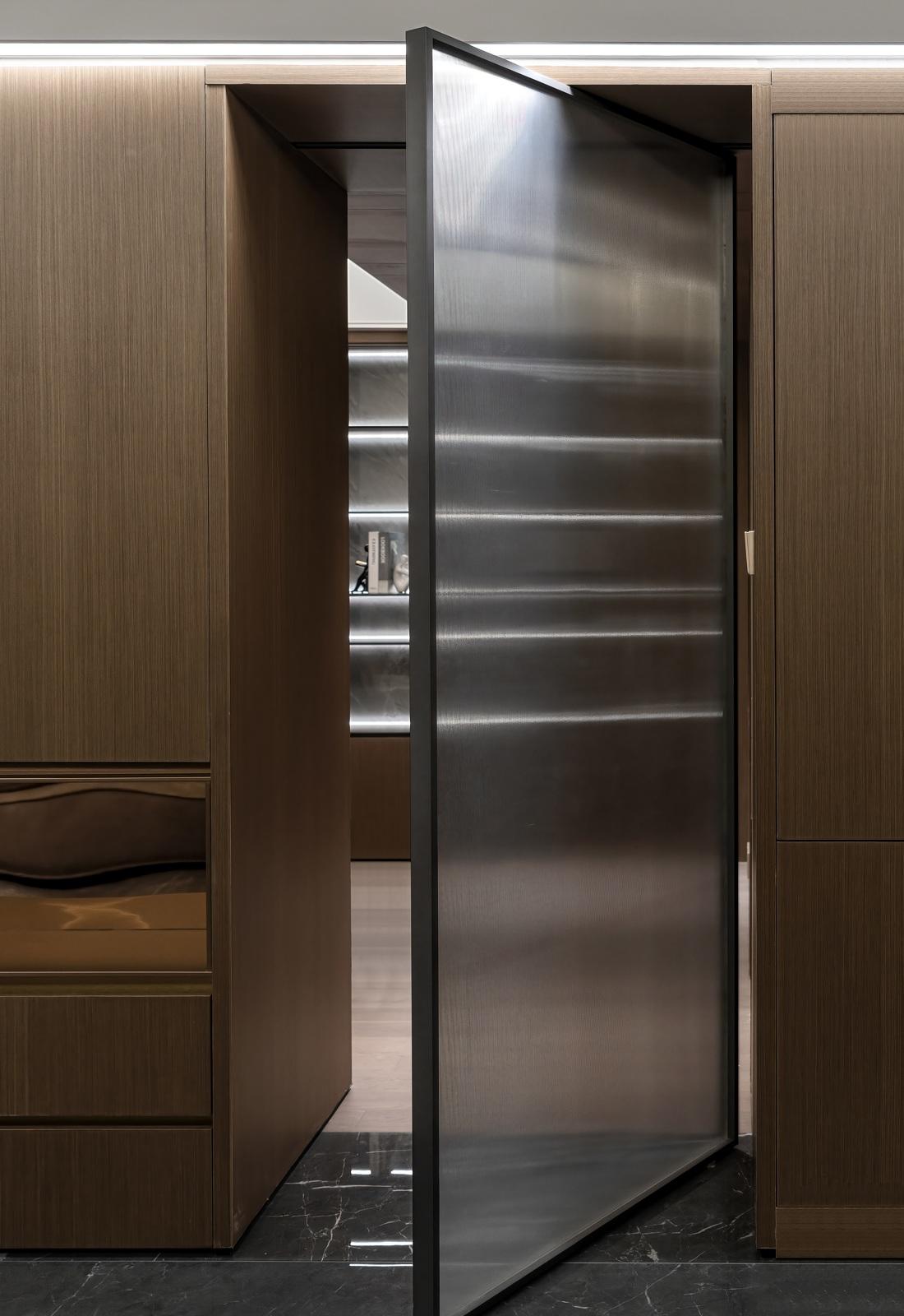 超大户型三代同堂的意式极简奢华设计-26