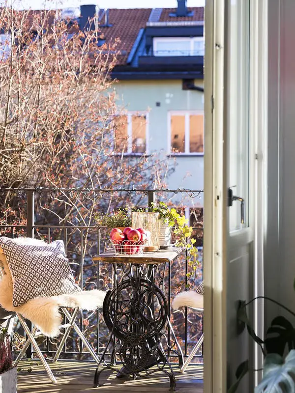 瑞典色彩家居设计 | 深蓝灰的温馨公寓-22