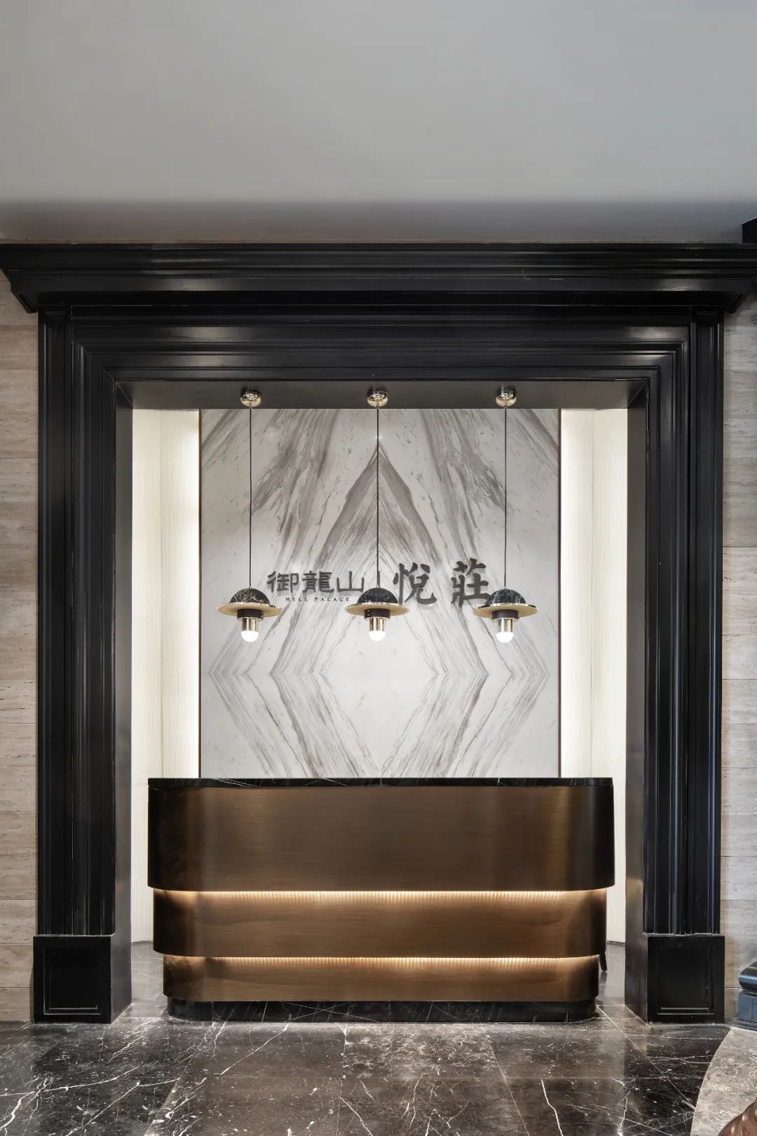 烟台万科御龙山悦莊销售中心——东西方无界的现代美学空间-27