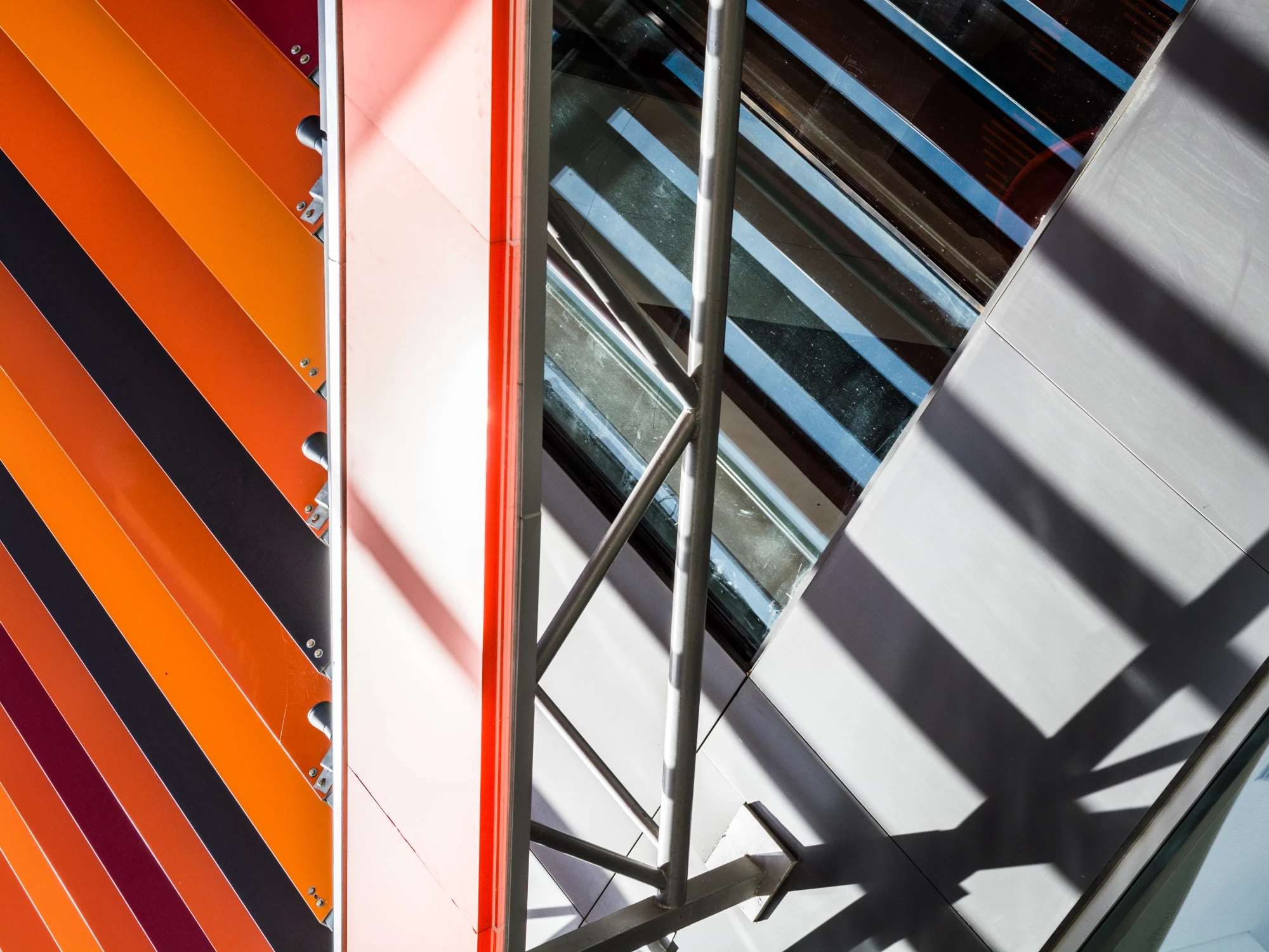 橙色大楼 · 创新,效率与愉悦的办公空间-31