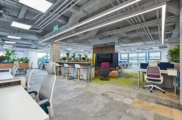 埃森哲布加勒斯特办公室 | 以人为本的全脑领导力空间-12