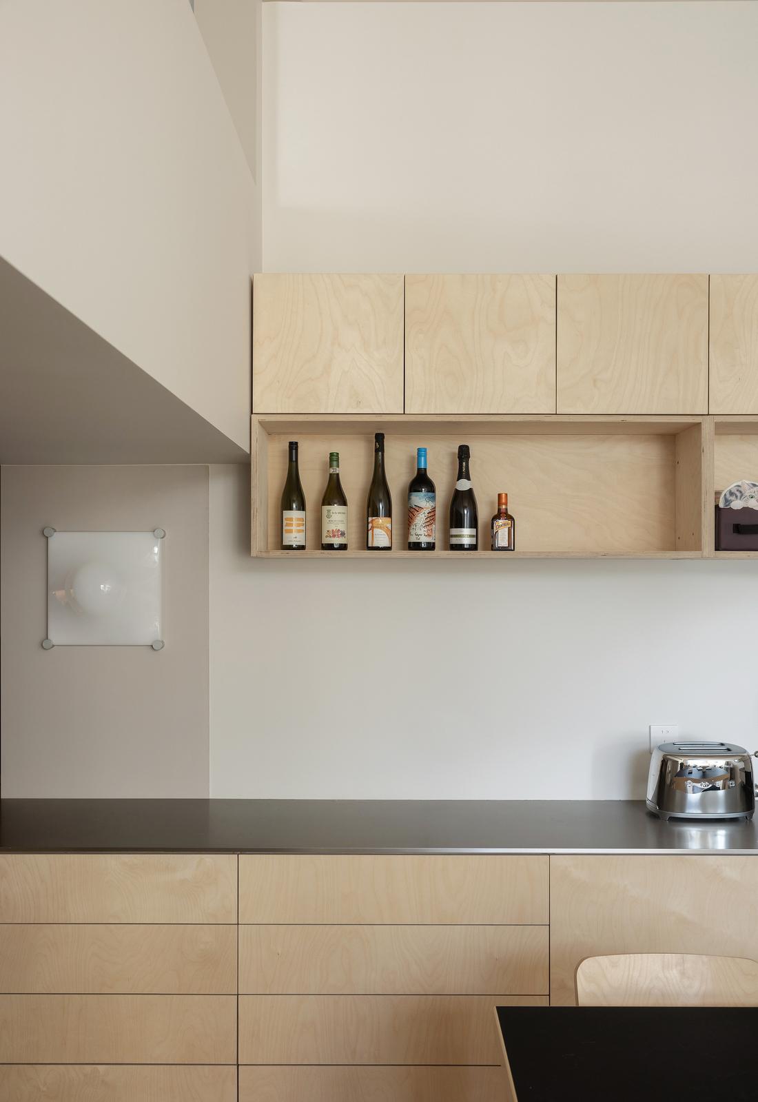 热爱 · 极简中古风复式住宅设计-9