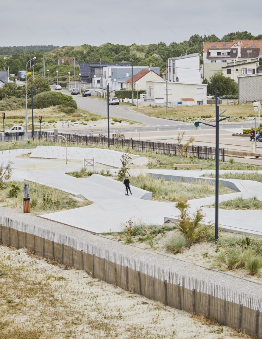 斯特拉普拉日滑板公园丨法国丨Espace Libre-8