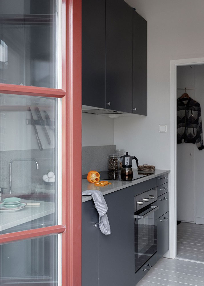 30 平米瑞典公寓的活力设计与巧妙布局-16