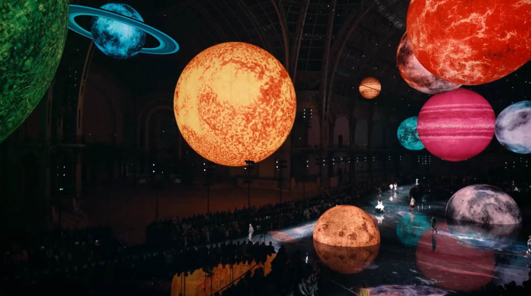 星空舞台重塑香奈儿的永恒-10