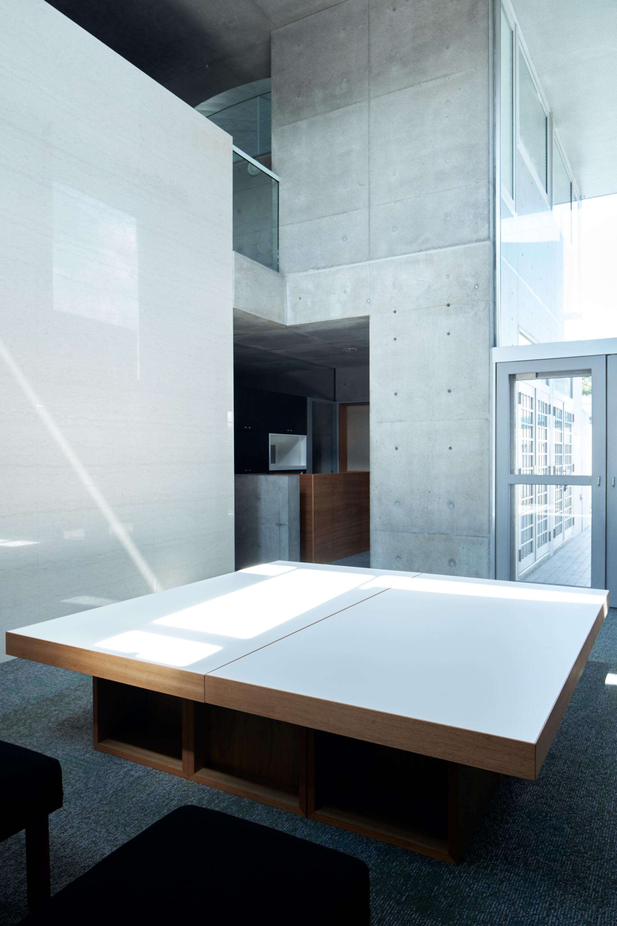 尼姆布斯咖啡馆和生活方式商店丨日本丨福井工业大学+LoHA-35