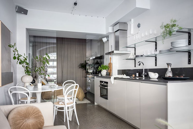 瑞典白色公寓，一窗一镜尽显经典魅力-4