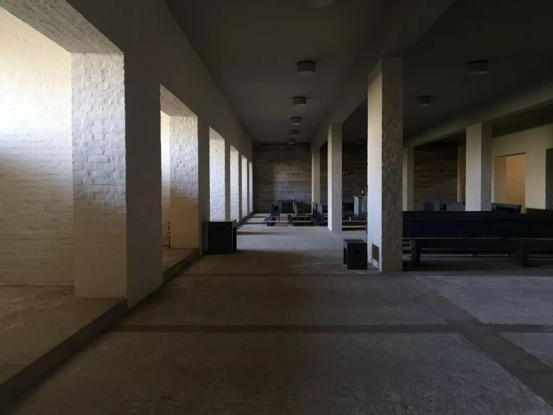 见筑l经典、传统、革新：“老中青”三代教堂大PK-55